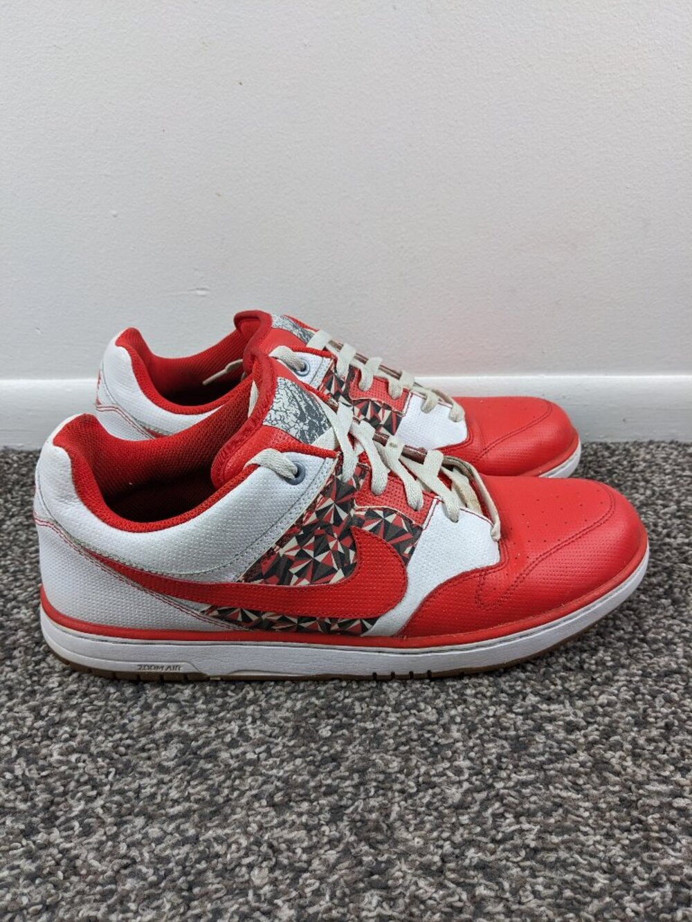 2010 Nike ID By You Custom Dunks 383433-991 Red White Mens Size 13